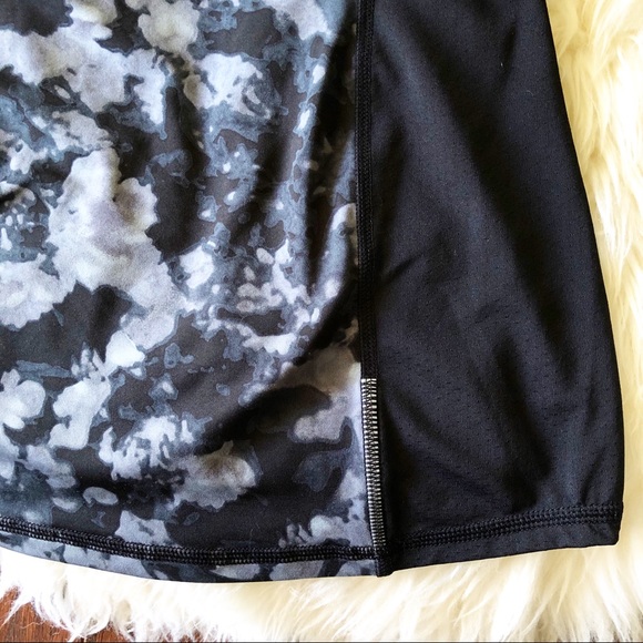 Athleta Long Sleeve Black & Gray Athletic Top S - Picture 6 of 7